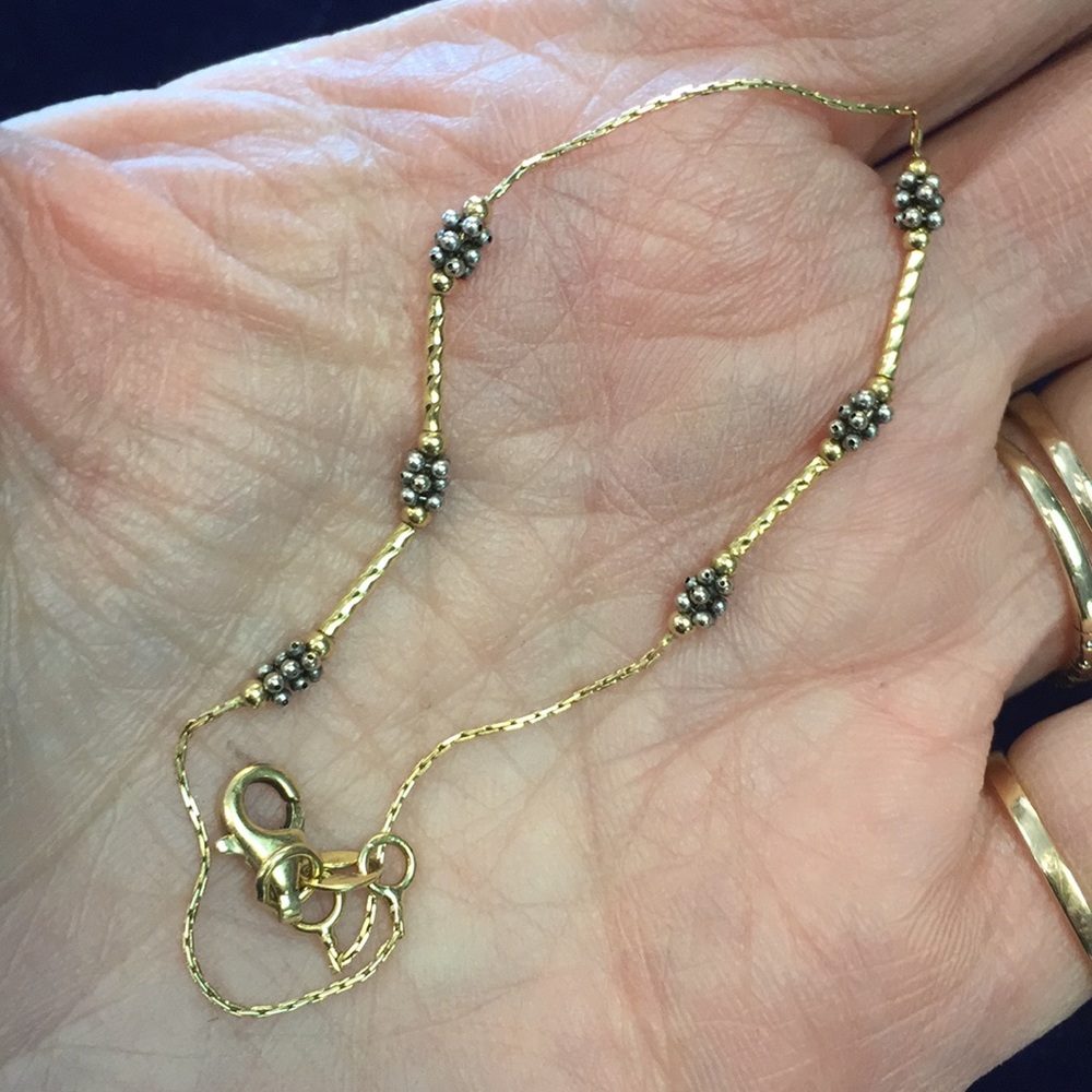 Pretty 18k chain bracelet